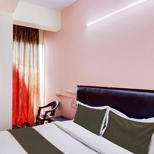 Hotel O Royal Galaxy
